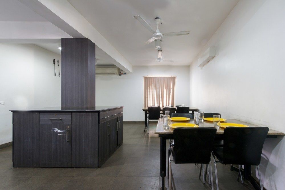 Fabhotel Stay Eeasy Thiruvanmiyur Chennai Exterior photo